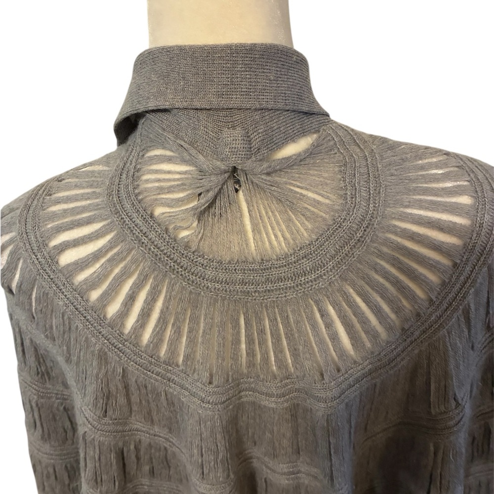 Vintage 1960s Lana Handloomed Wool Cape Shawl Austria Gray Knit Shawl S-L Rare! - Picture 4 of 10